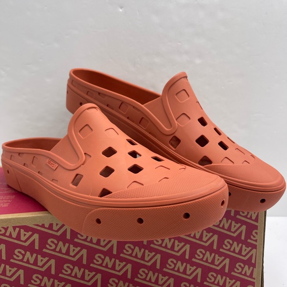 Vans Slip-On Mule Trk
Burnt Ochre
VN0005V8GWP Orange Slip-On Shoes Sneakers - Picture 5 of 16